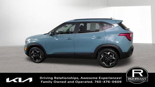 Blue 2024 Kia Seltos EX