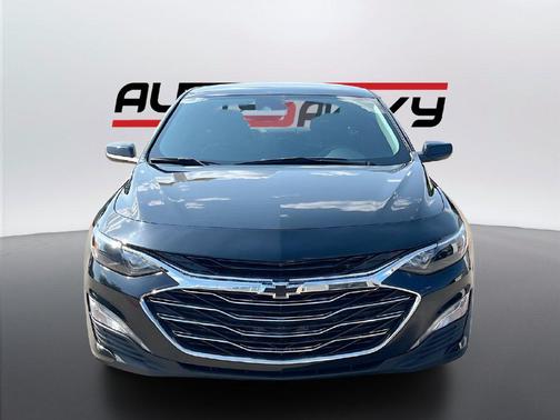 Mosaic Black Metallic 2024 Chevrolet Malibu FWD 1LT