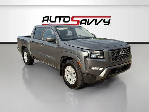 Gun Metallic 2024 Nissan Frontier SV