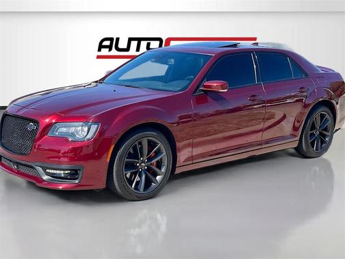 2023 Chrysler 300 C