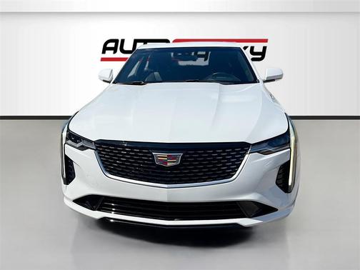 2023 Cadillac CT4 Luxury