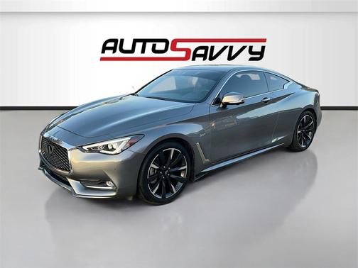 2022 INFINITI Q60 LUXE
