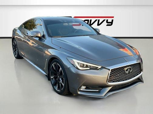 2022 INFINITI Q60 LUXE