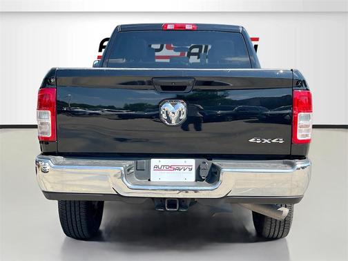 2021 RAM 2500 Tradesman Crew Cab 4x4 6'4' Box