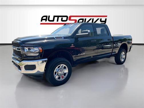 2021 RAM 2500 Tradesman Crew Cab 4x4 6'4' Box