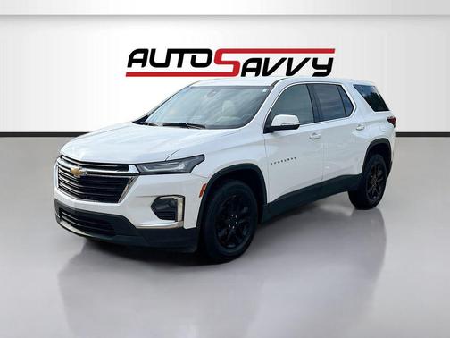 Summit White 2023 Chevrolet Traverse LS