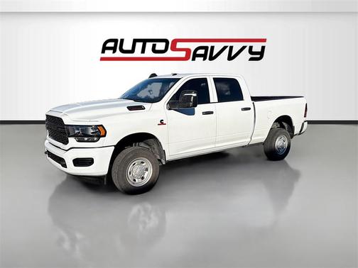2024 RAM 2500 Tradesman Crew Cab 4x4 6'4' Box