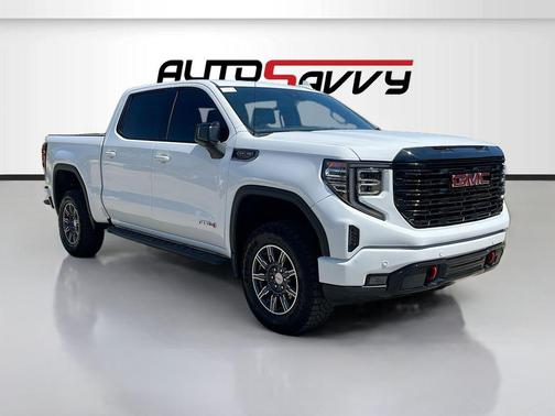 Summit White 2024 GMC Sierra 1500 AT4
