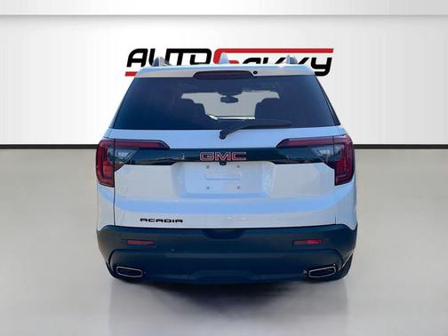 2023 GMC Acadia FWD SLT