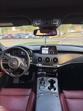 2021 Kia Stinger GT1