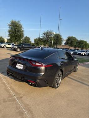 2021 Kia Stinger GT1