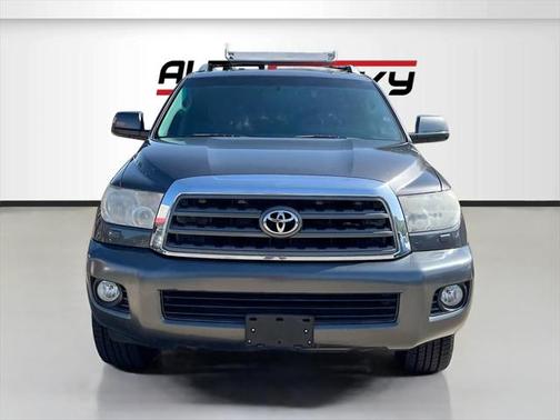 2013 Toyota Sequoia SR5