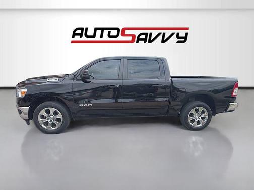 Diamond Black Crystal Pearlcoat 2024 RAM 1500 Big Horn/Lone Star