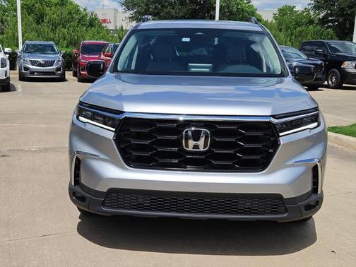 2023 Honda Pilot Touring 8-Passenger