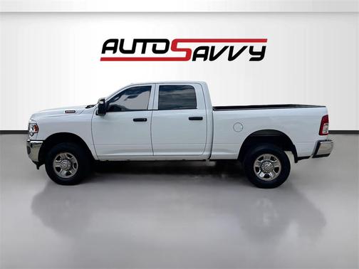 2023 RAM 2500 Tradesman Crew Cab 4x4 6'4' Box