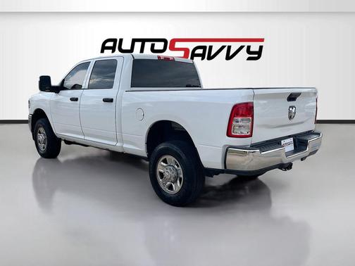 2023 RAM 2500 Tradesman Crew Cab 4x4 6'4' Box