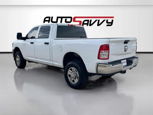 2023 RAM 2500 Tradesman Crew Cab 4x4 6'4' Box