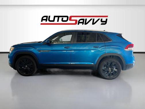 Blue Metallic 2024 Volkswagen Atlas Cross Sport 2.0T SE w/Technology