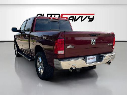 Delmonico Red Pearlcoat 2018 RAM 1500 Big Horn