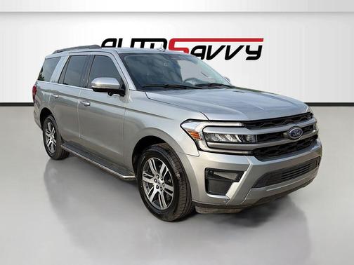 ICONIC SILVER METALLIC 2022 Ford Expedition XLT