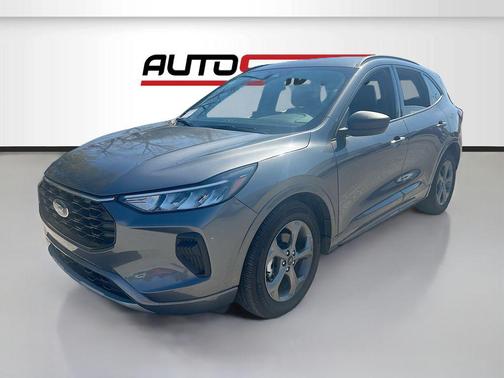 CARBONIZED GRAY METALLIC 2023 Ford Escape ST-Line