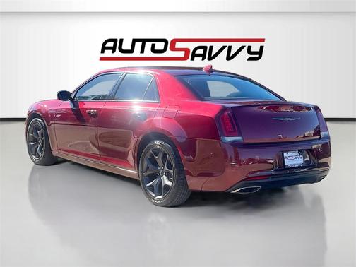 2021 Chrysler 300 Touring