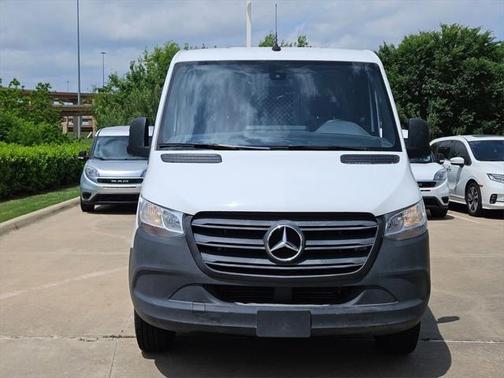2022 Mercedes-Benz Sprinter 2500 Standard Roof