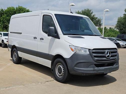 2022 Mercedes-Benz Sprinter 2500 Standard Roof