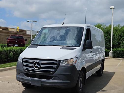 2022 Mercedes-Benz Sprinter 2500 Standard Roof