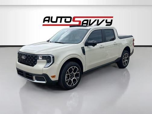 DESERT SAND 2025 Ford Maverick Lariat