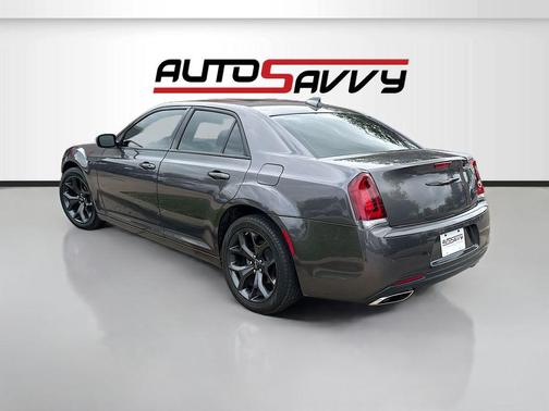 2023 Chrysler 300 S
