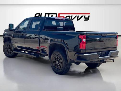 Black 2022 Chevrolet Silverado 2500 LTZ