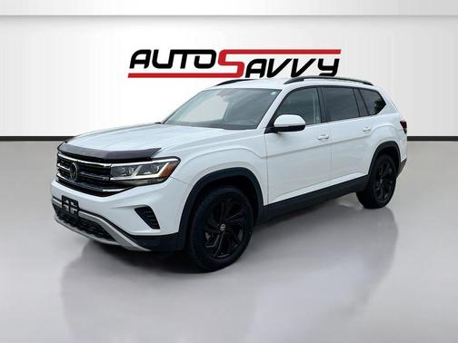 Pure White 2023 Volkswagen Atlas 3.6L SE w/Technology