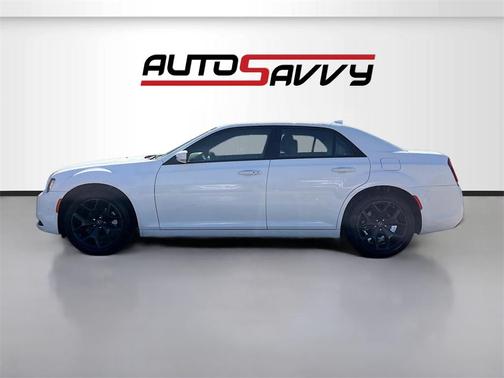2022 Chrysler 300 S