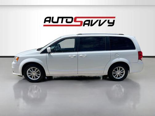 White Knuckle Clearcoat 2019 Dodge Grand Caravan SXT