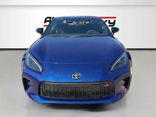 2024 Toyota GR86 Premium