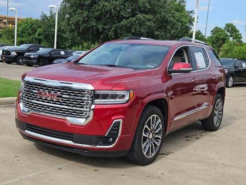2022 GMC Acadia Denali