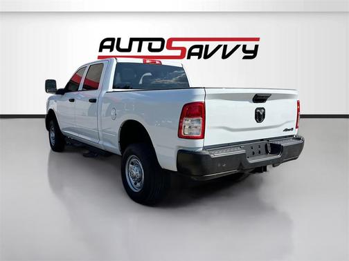 2024 RAM 2500 Tradesman Crew Cab 4x4 6'4' Box