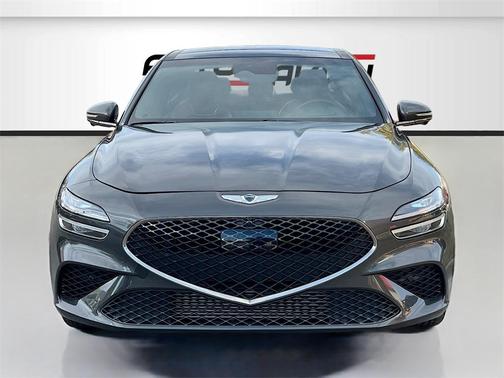 2023 Genesis G70 3.3T RWD