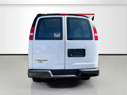 2022 Chevrolet Express 2500 RWD 2500 Regular Wheelbase WT