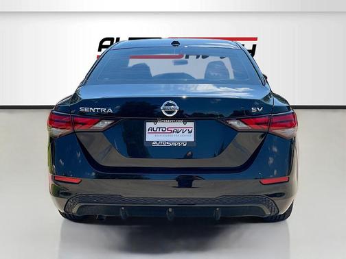 Super Black 2022 Nissan Sentra SV