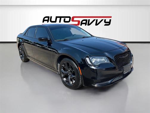 2022 Chrysler 300 Touring