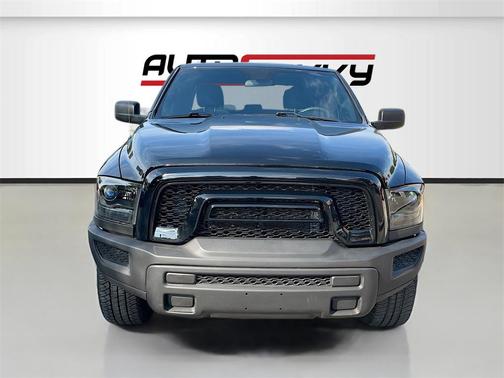 2021 RAM 1500 Classic Warlock Crew Cab 4x4 5'7' Box