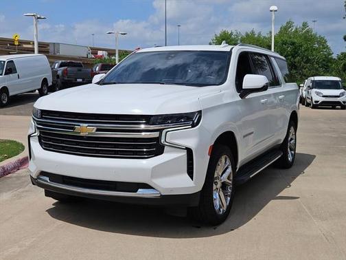 2022 Chevrolet Suburban LT