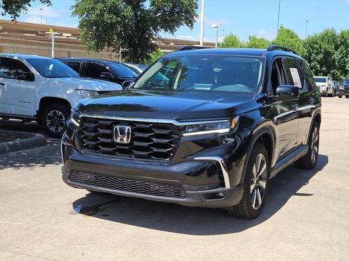 2023 Honda Pilot Touring 8-Passenger