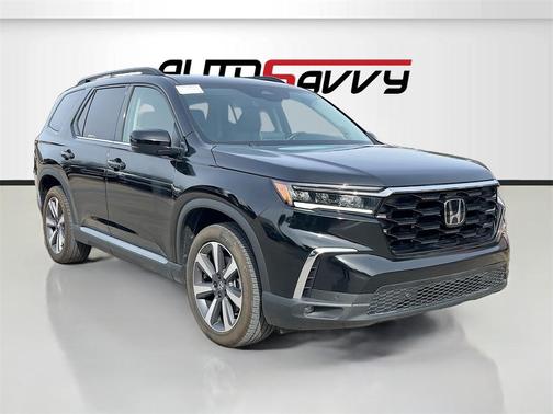 2023 Honda Pilot Touring 8-Passenger