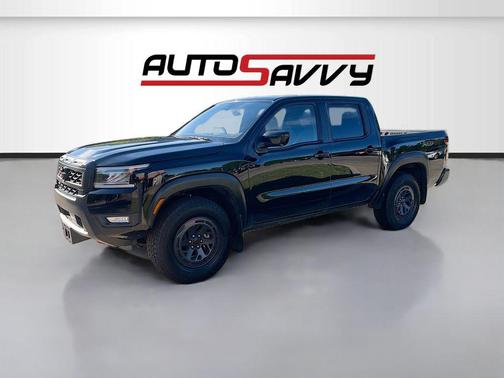 Super Black 2025 Nissan Frontier PRO-4X