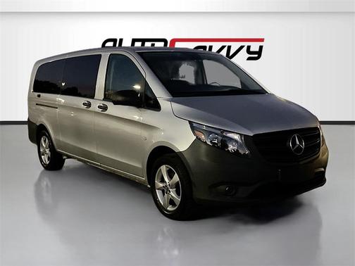 2023 Mercedes-Benz Metris Base