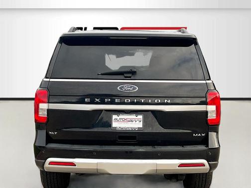 AGATE BLACK METALLIC 2022 Ford Expedition Max XLT
