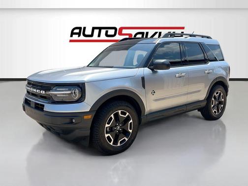 ICONIC SILVER METALLIC 2023 Ford Bronco Sport Outer Banks